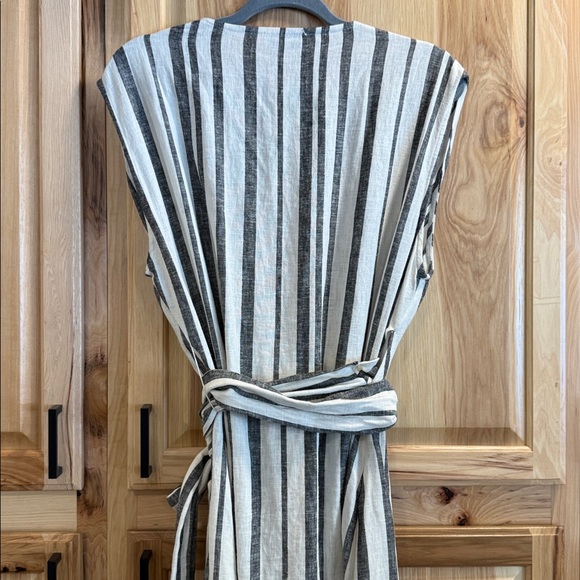 Evereve Clara Wrap Sleeveless Linen Blend Black Cream Striped Midi Dress Sz L - Picture 9 of 13